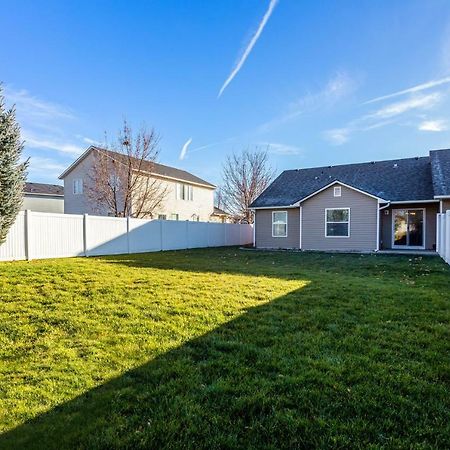 Gray Cloud Townhomes Meridian Luaran gambar