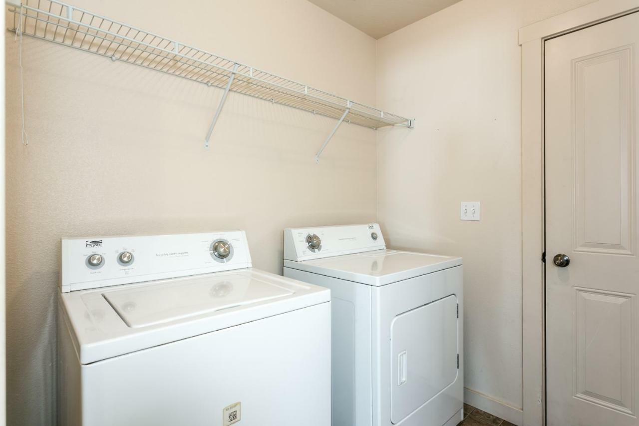 Gray Cloud Townhomes Meridian Luaran gambar