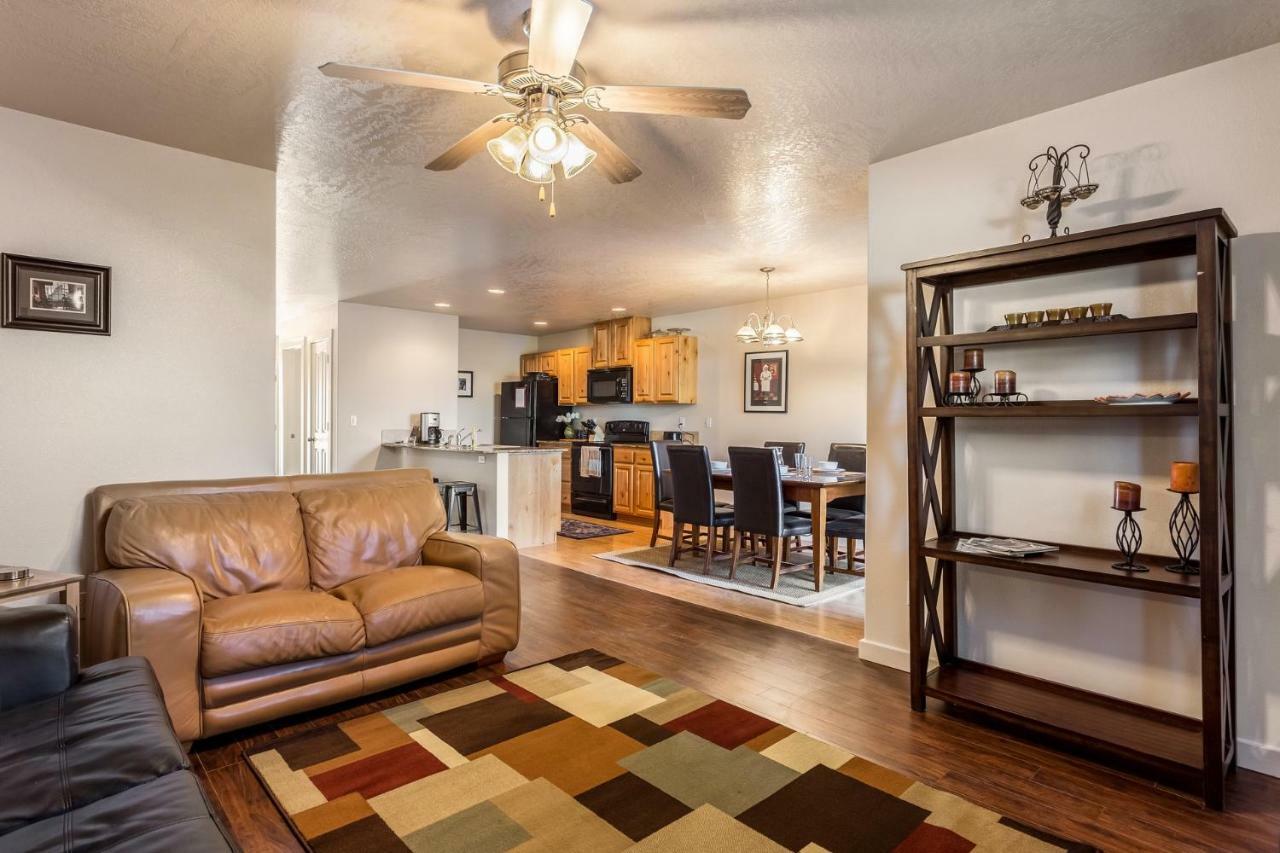 Gray Cloud Townhomes Meridian Luaran gambar