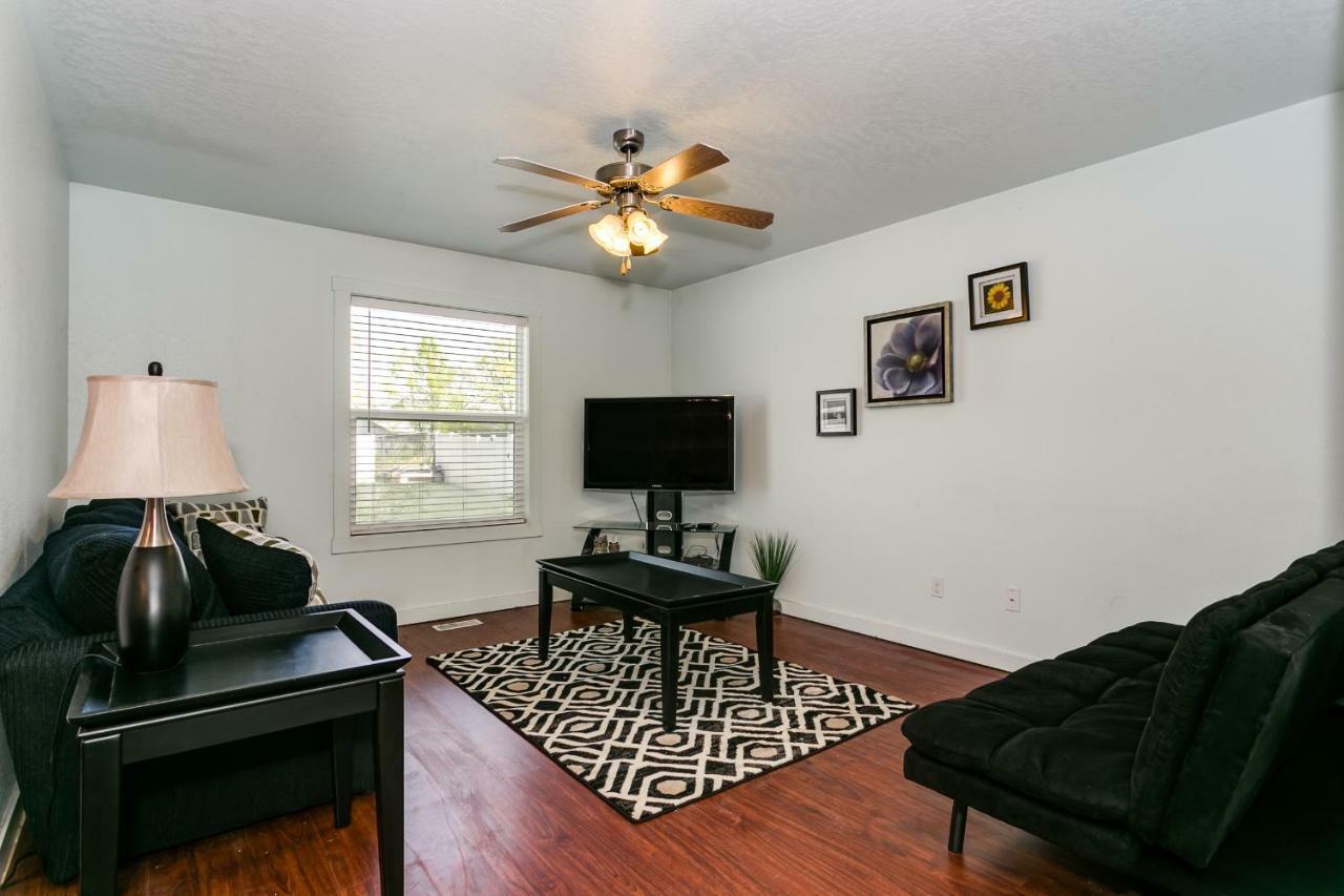 Gray Cloud Townhomes Meridian Luaran gambar